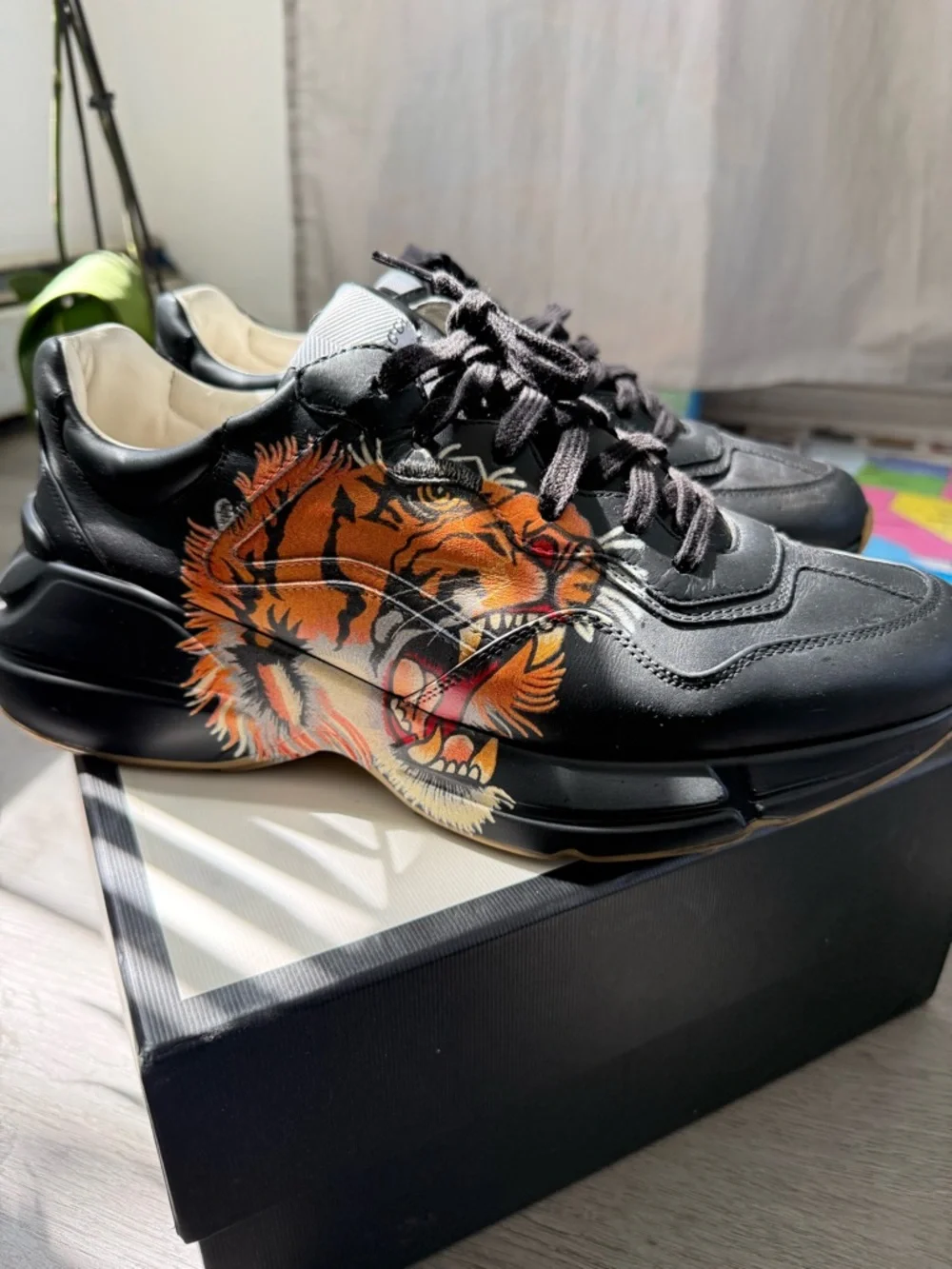 GUCCI MENS LEATHER SNEAKERS SIZE 9 - Picture 4 of 14